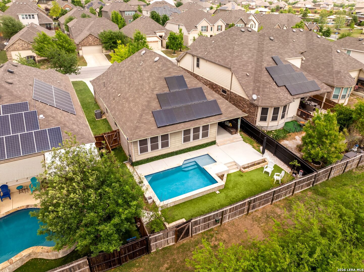 main property photo 37