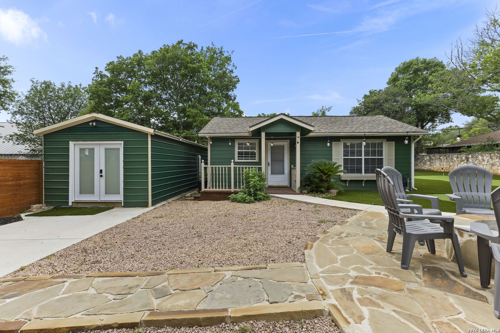 main property photo 18