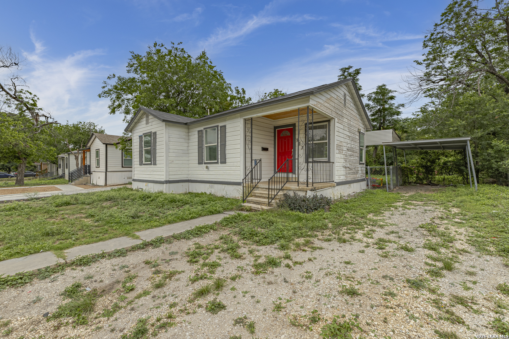 main property photo 19