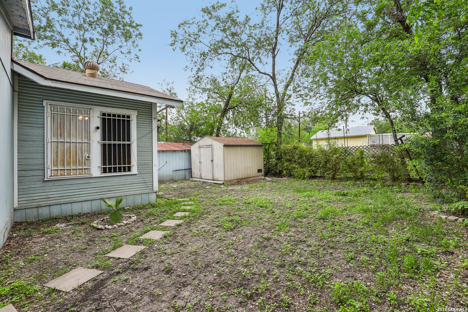 main property photo 19