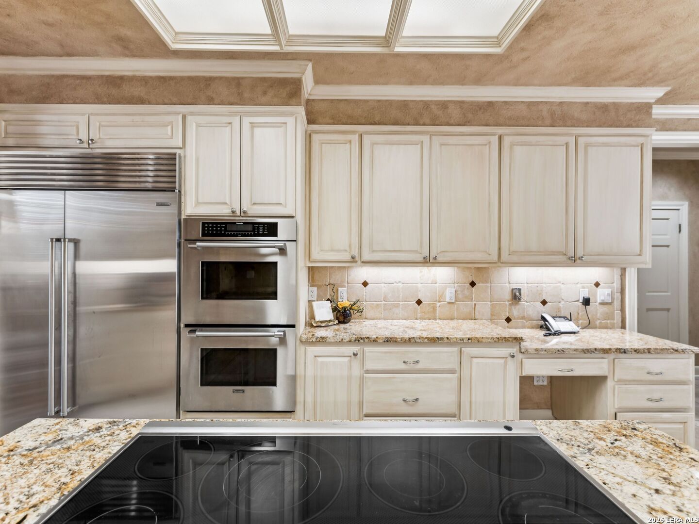 main property photo 17