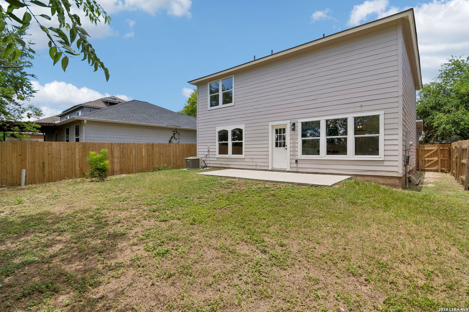 main property photo 24