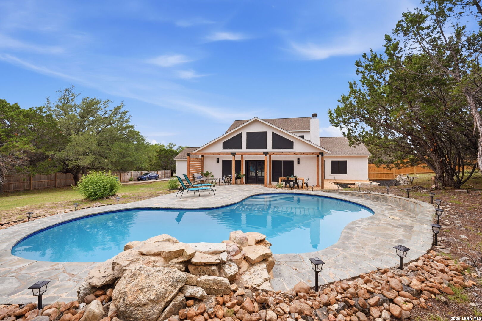 main property photo 94