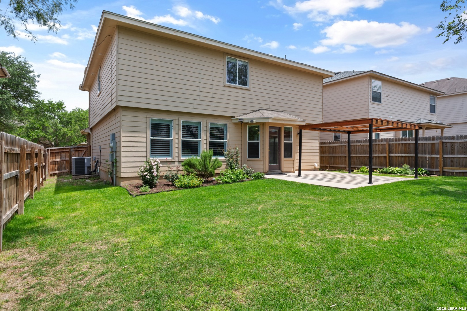 main property photo 33