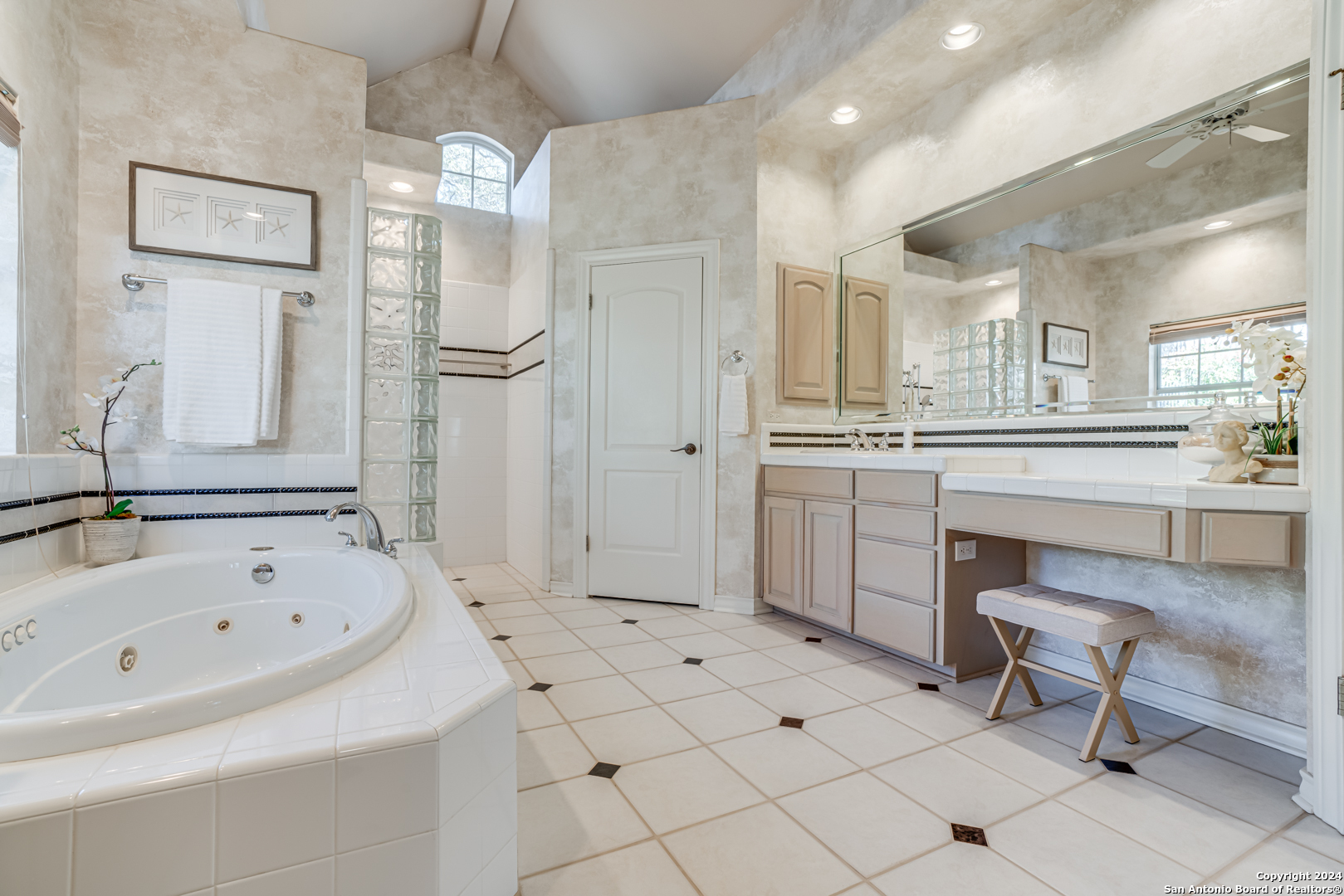 main property photo 63