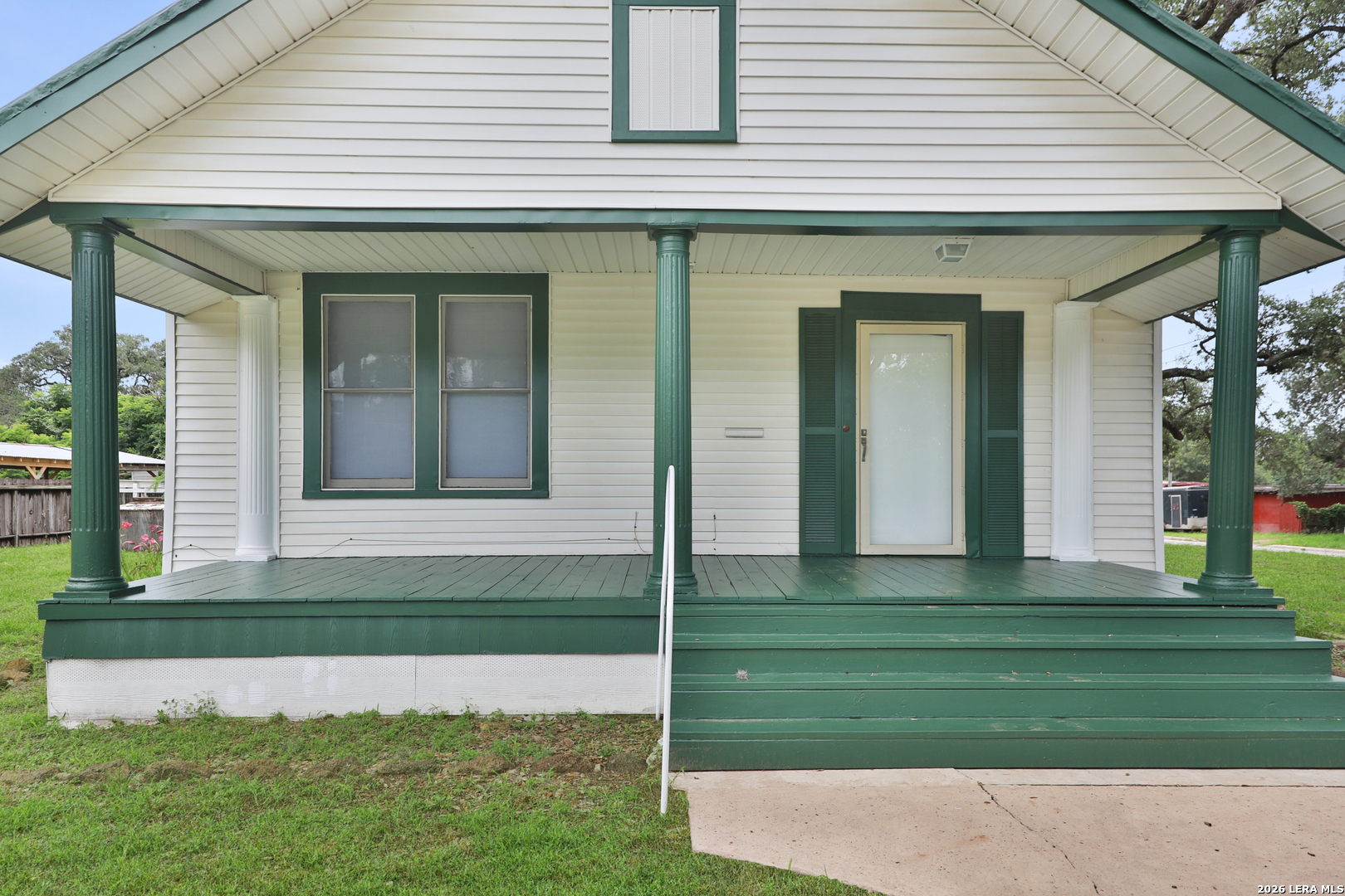 main property photo 2