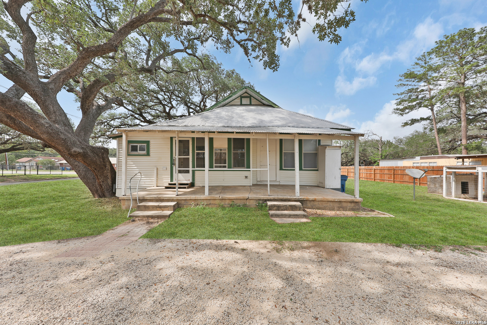 main property photo 38