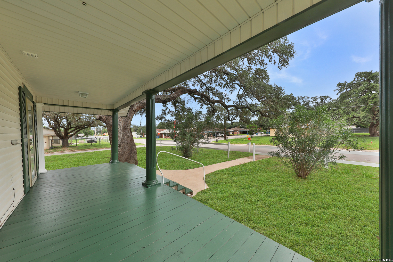 main property photo 5