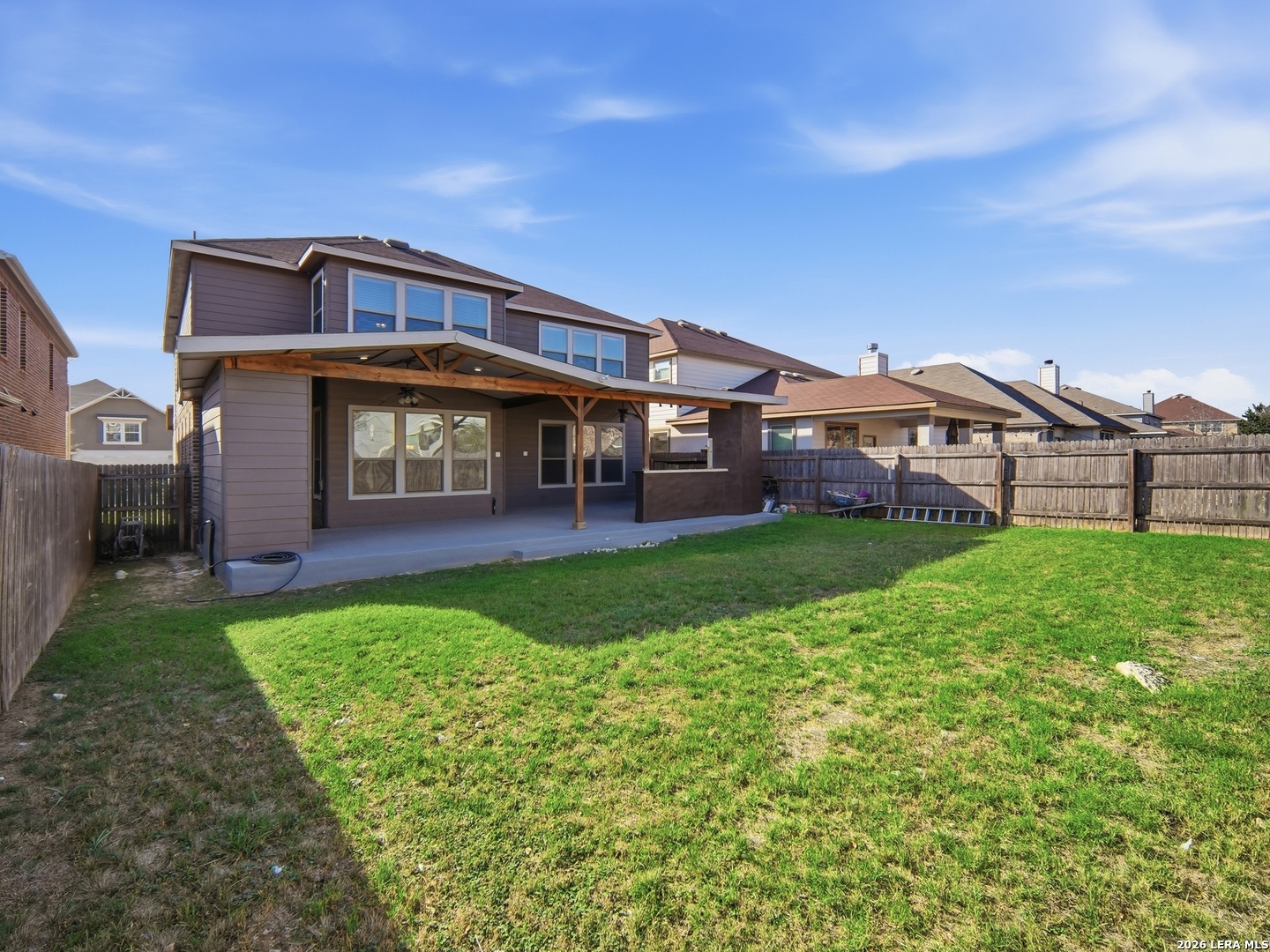 main property photo 27