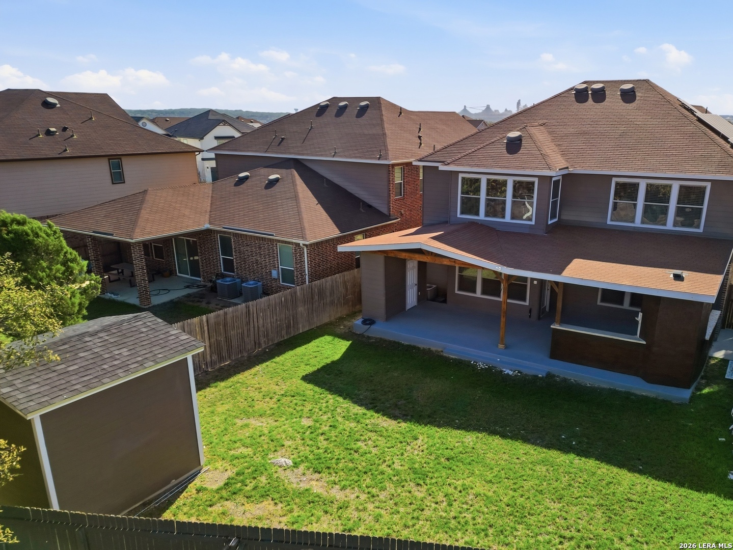 main property photo 30