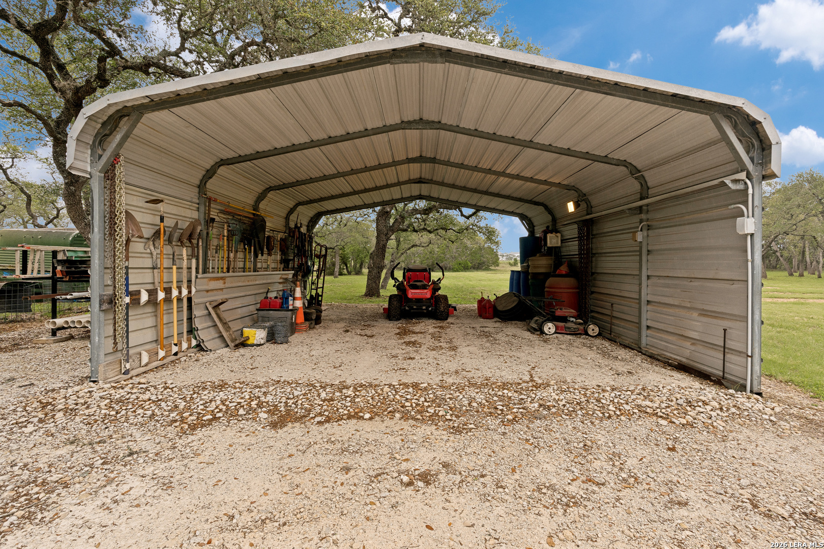 main property photo 26