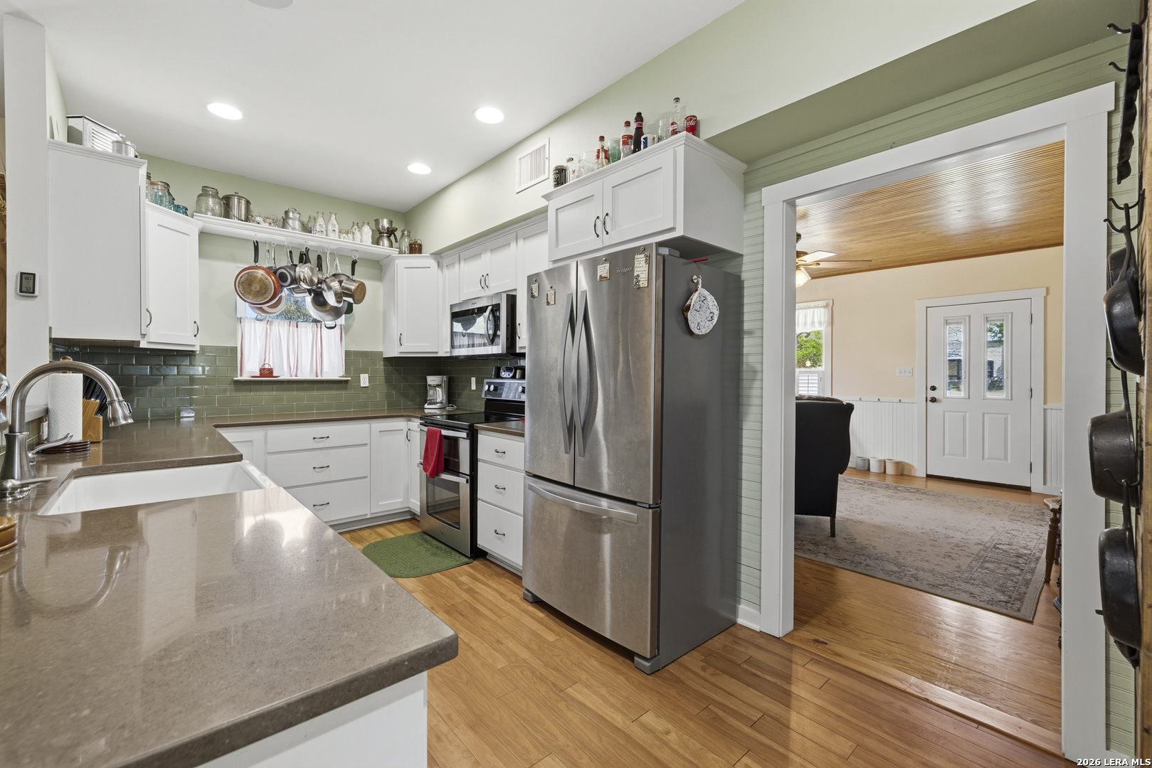 main property photo 14
