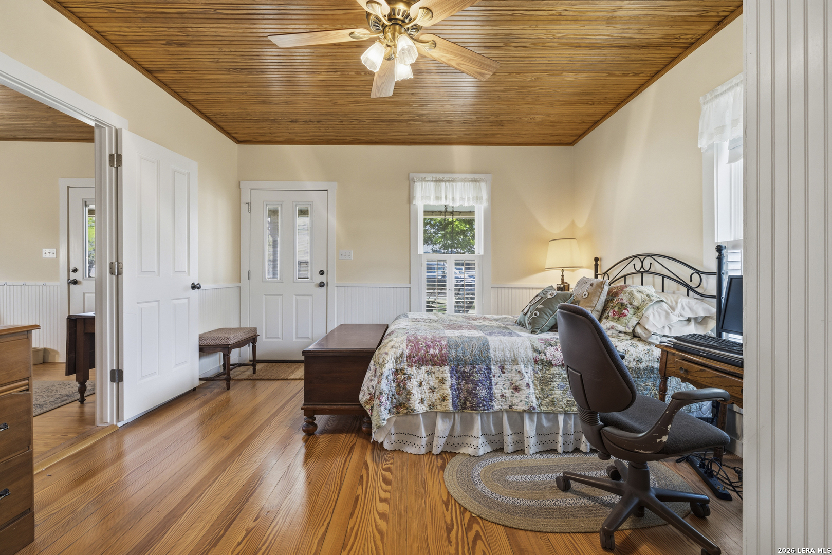 main property photo 26