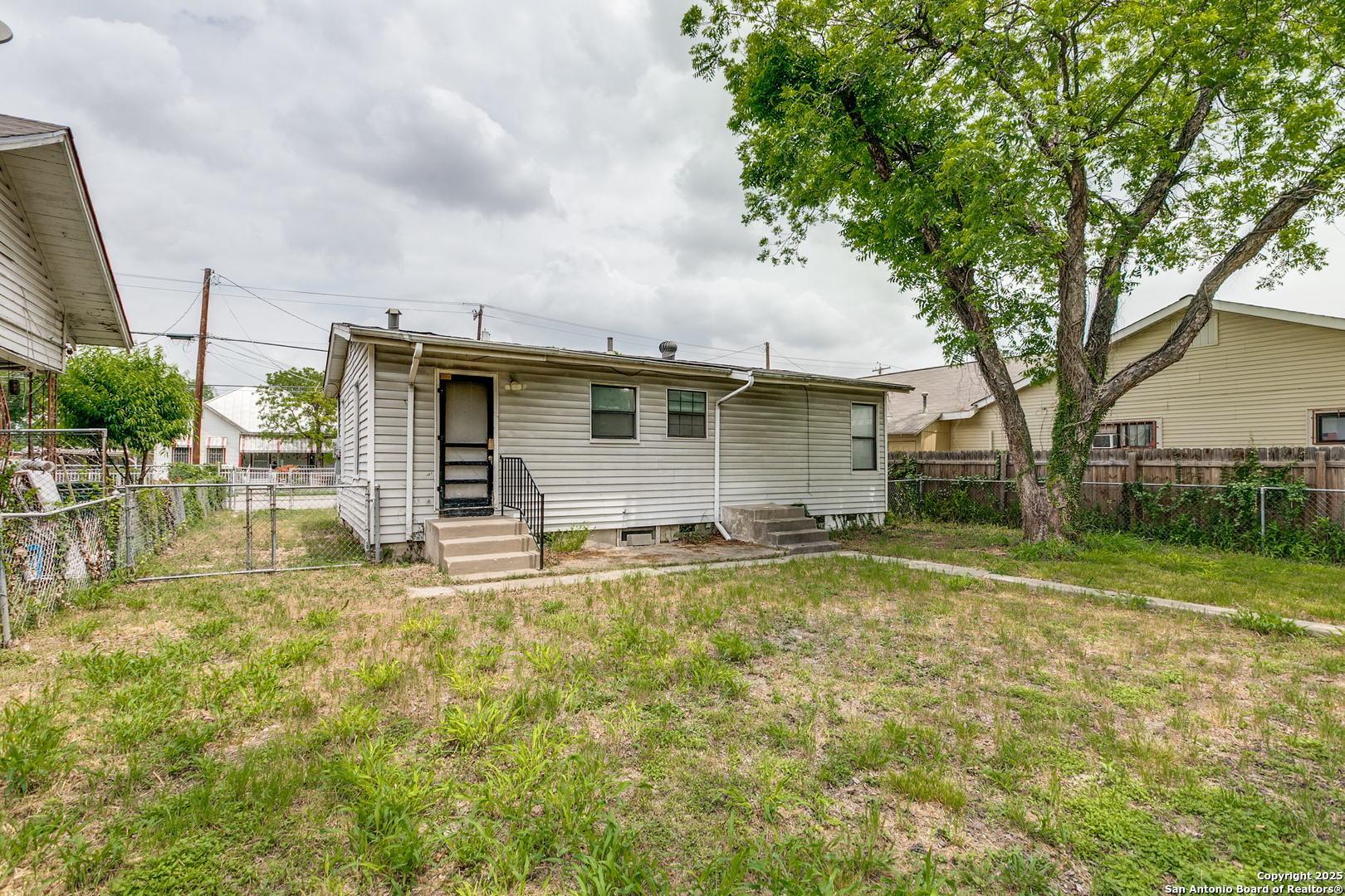 main property photo 22