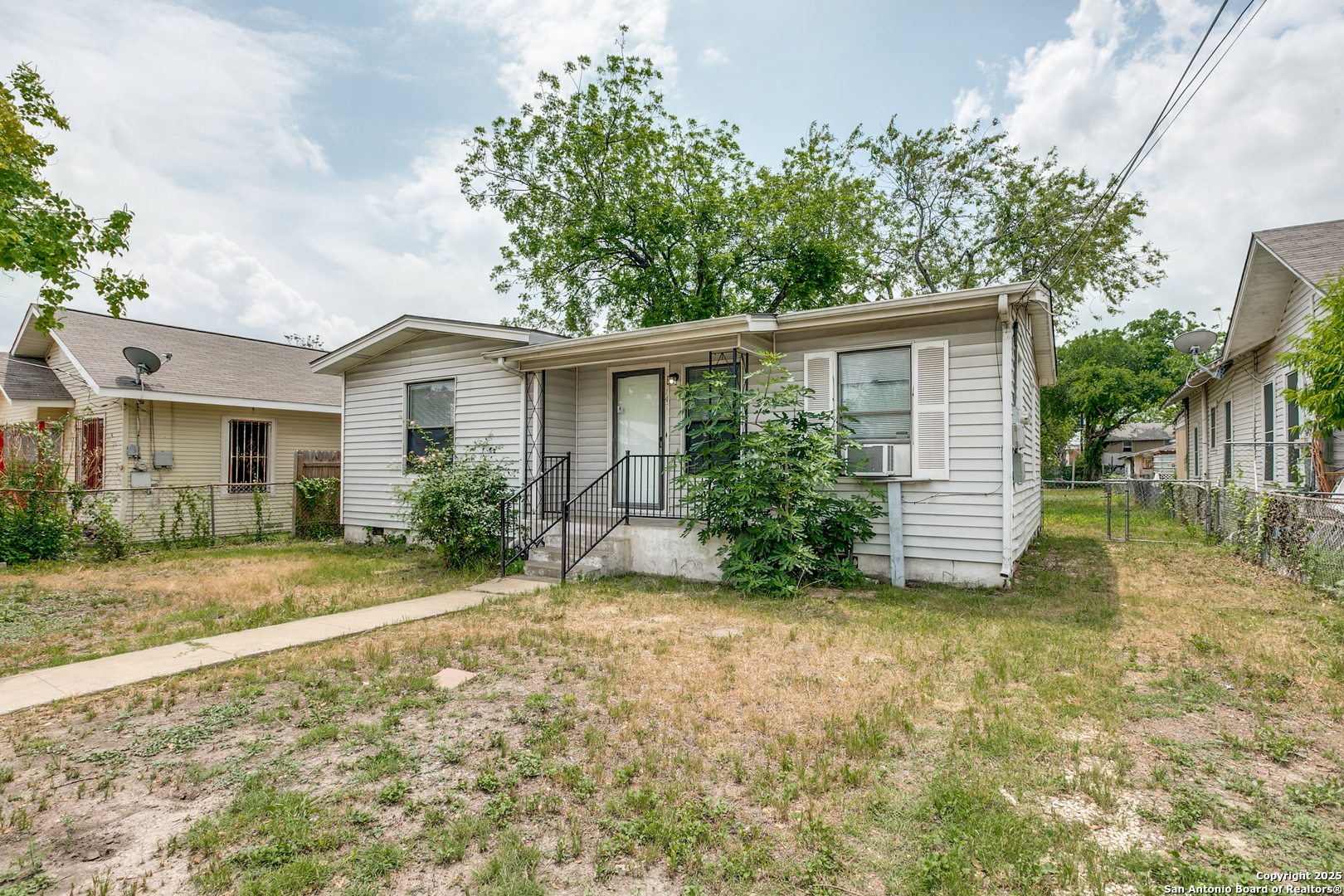 main property photo 3