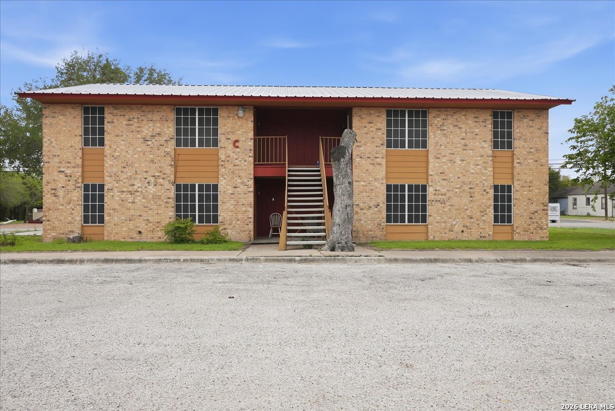 main property photo 40