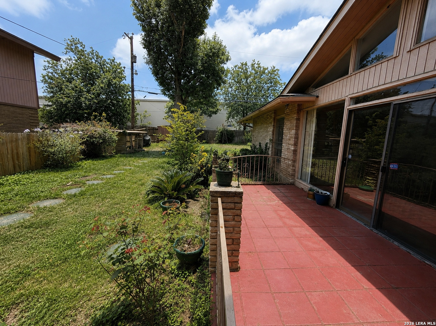 main property photo 19