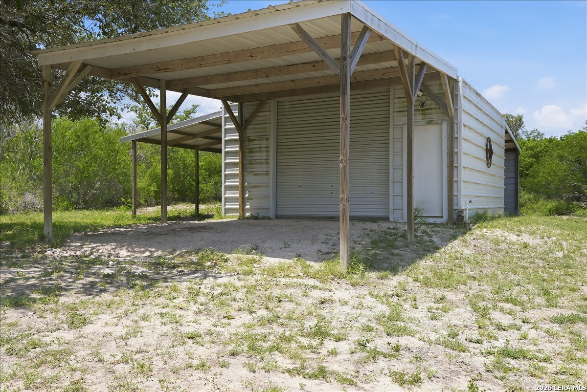 main property photo 22