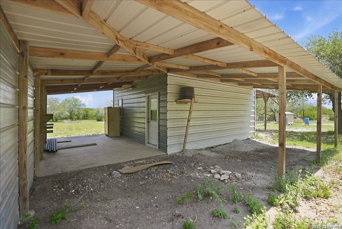 main property photo 23