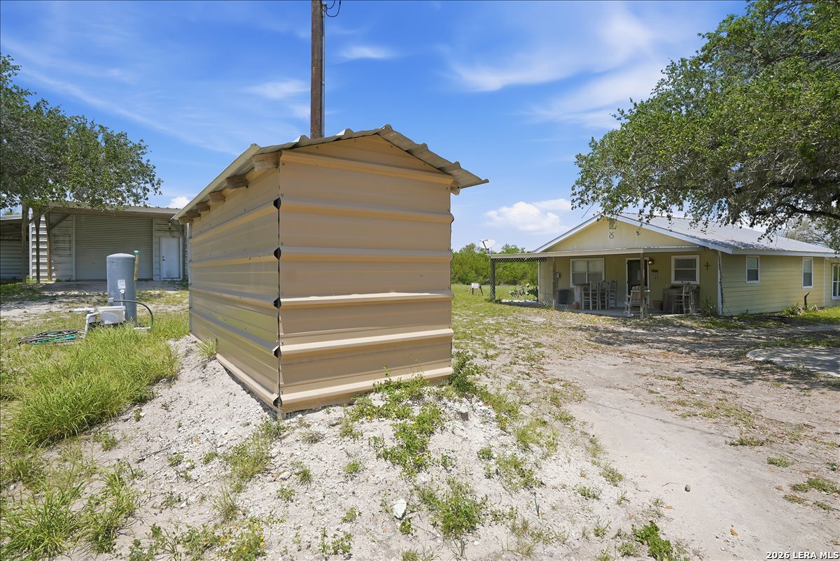 main property photo 25