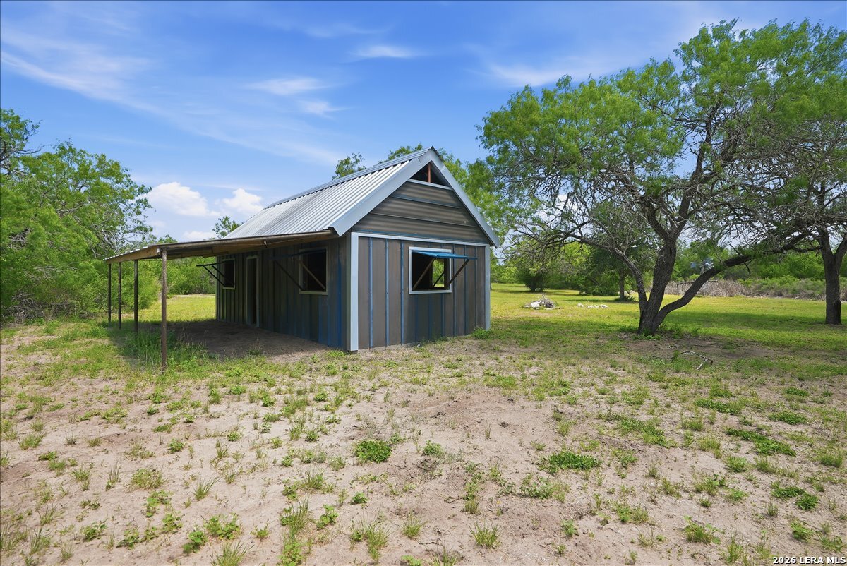 main property photo 31