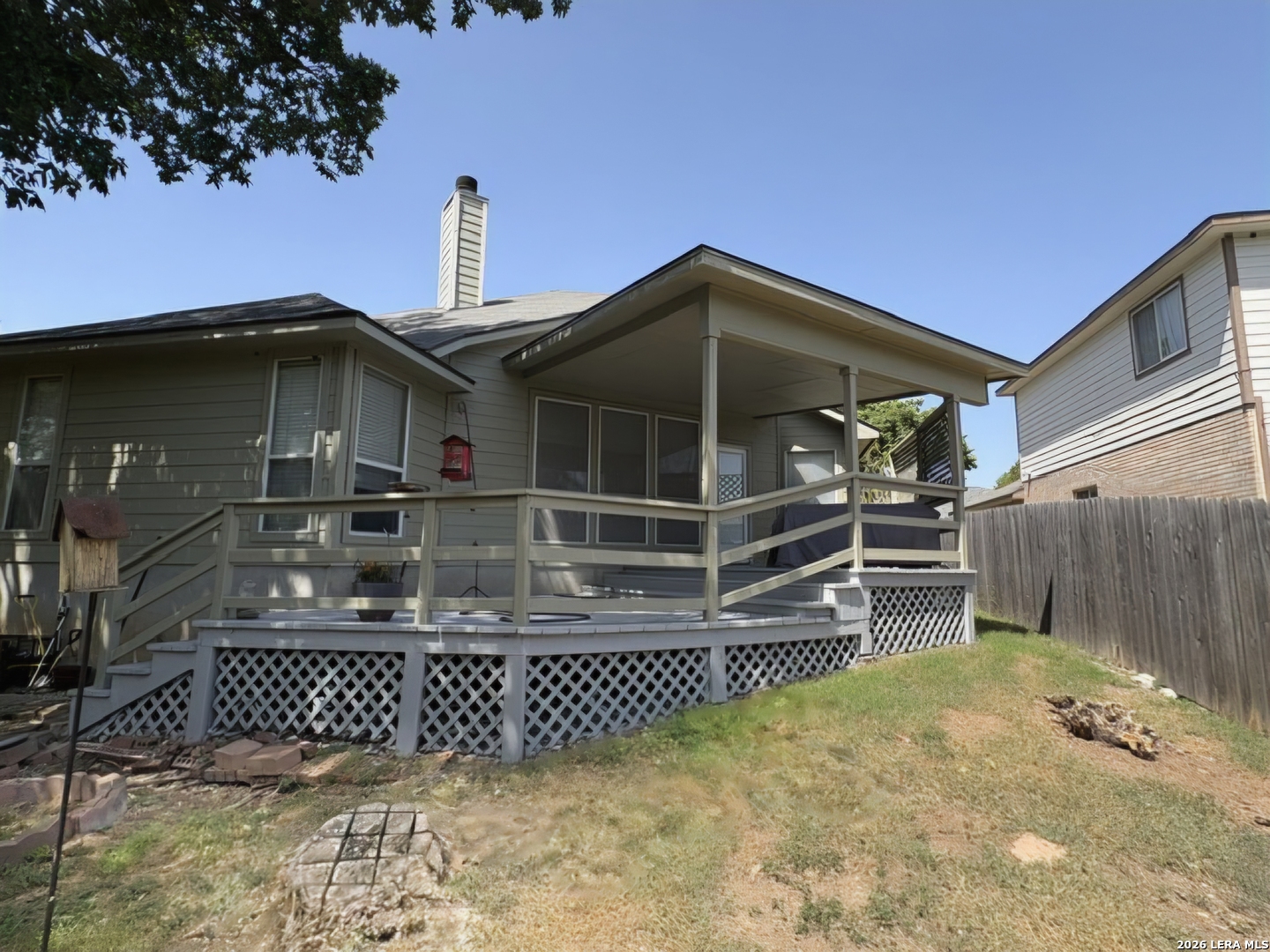 main property photo 28
