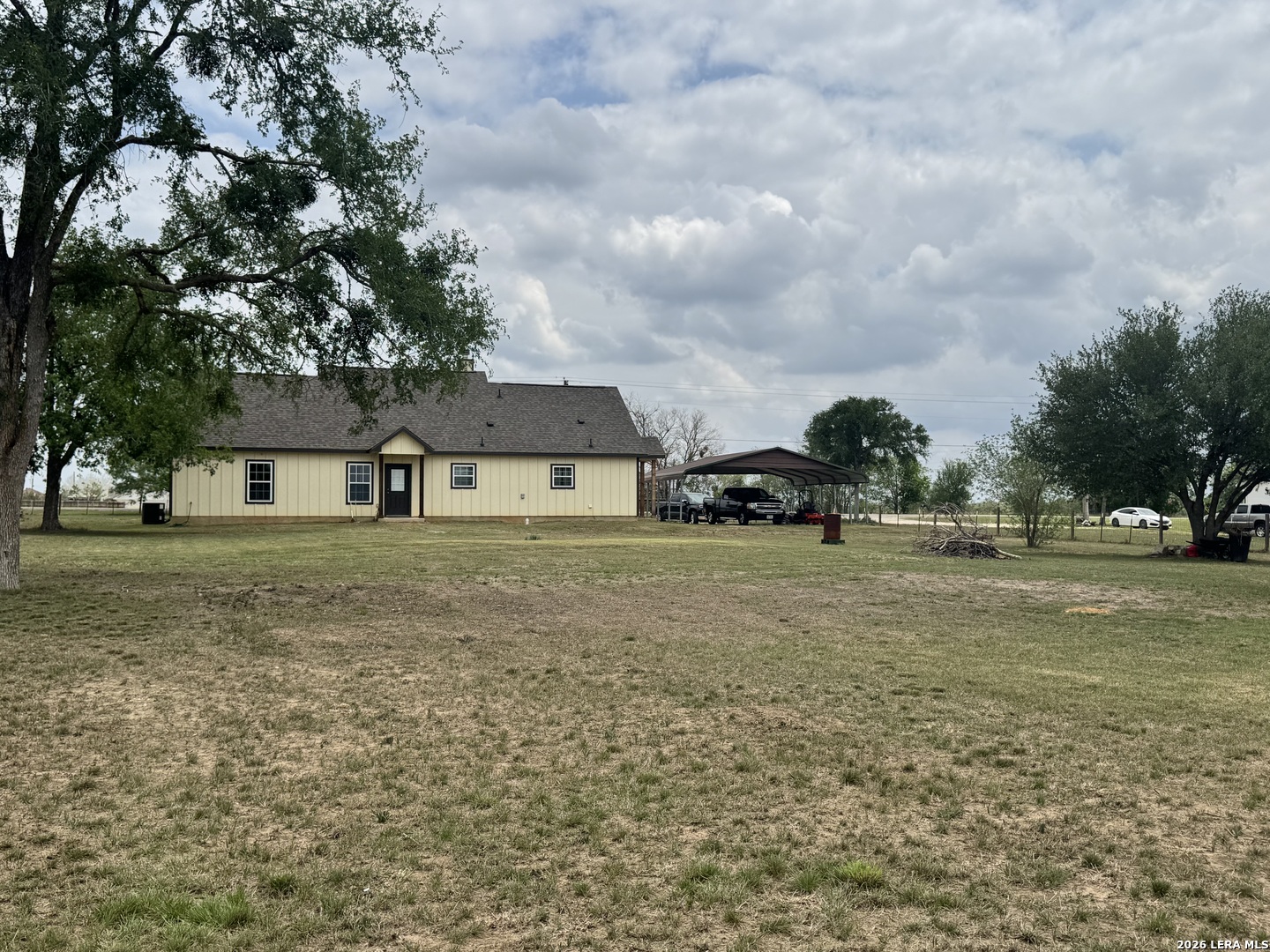 main property photo 5