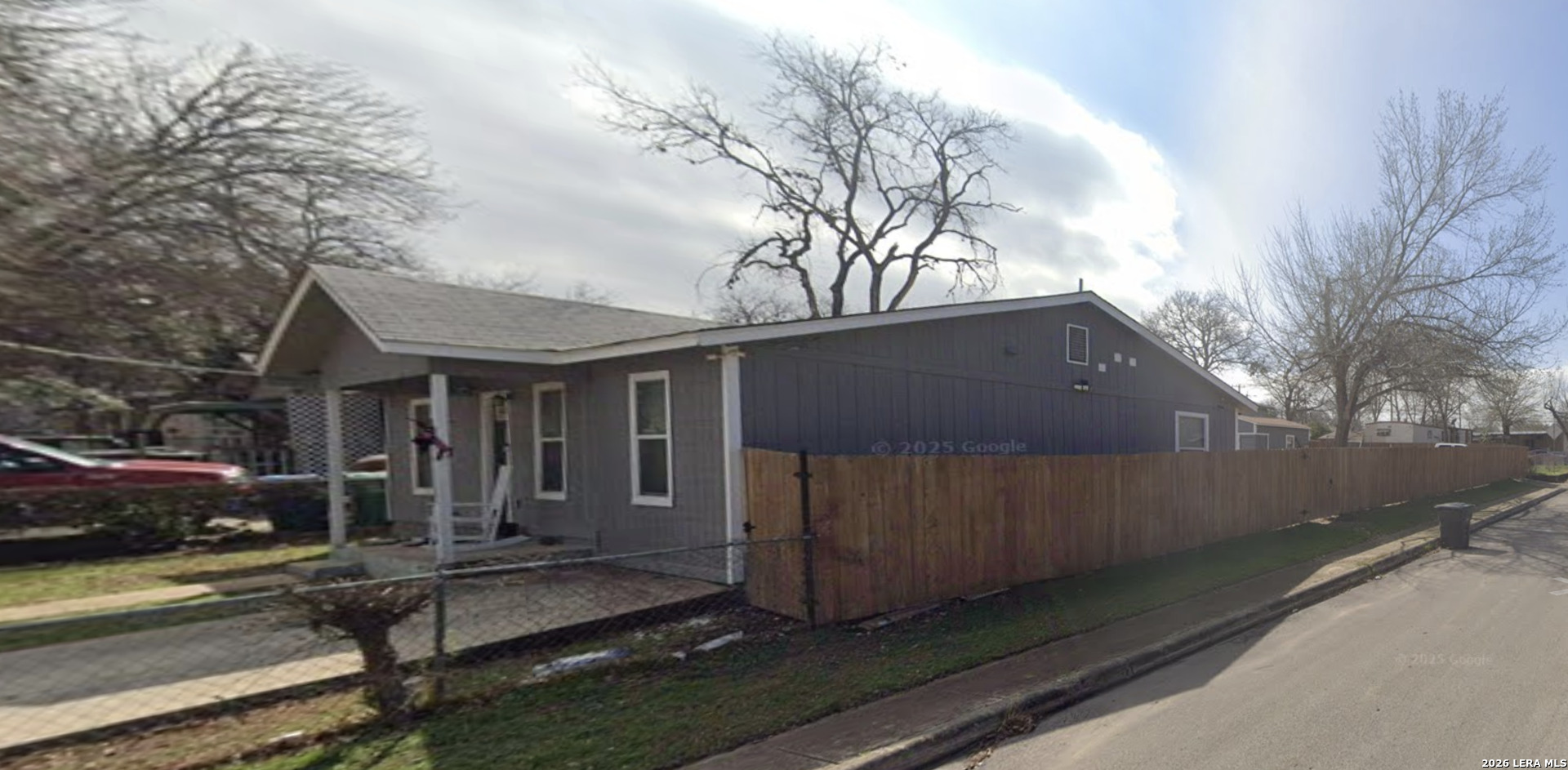 main property photo 3