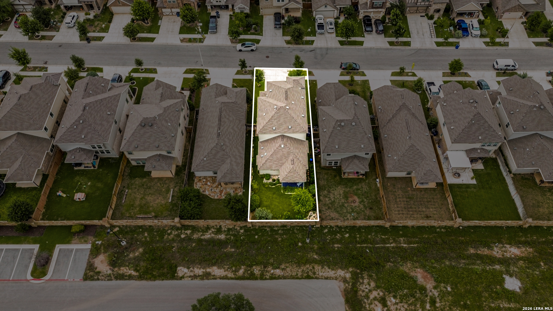 main property photo 35