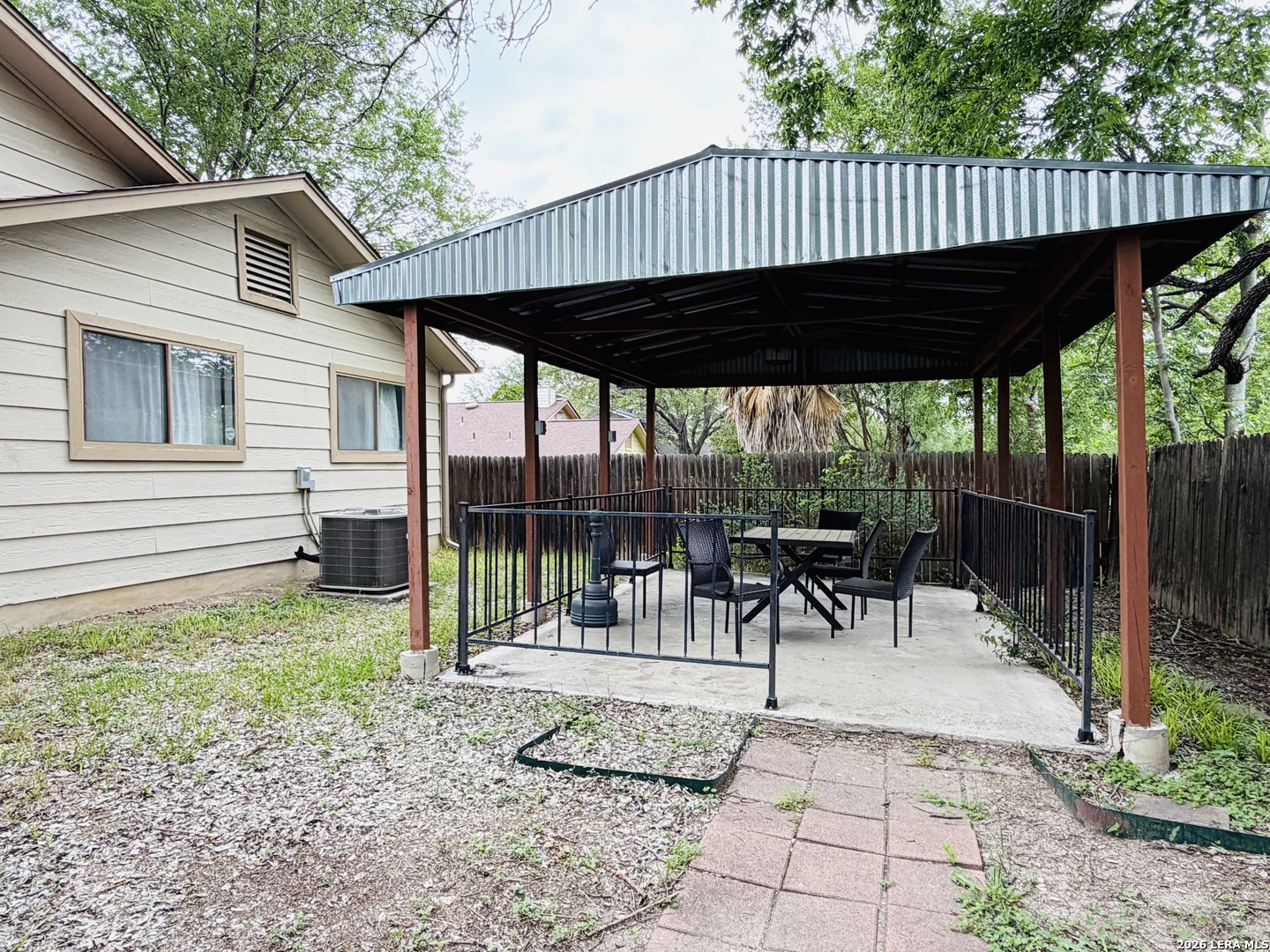 main property photo 24