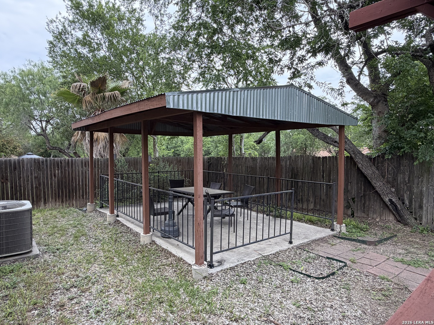 main property photo 26