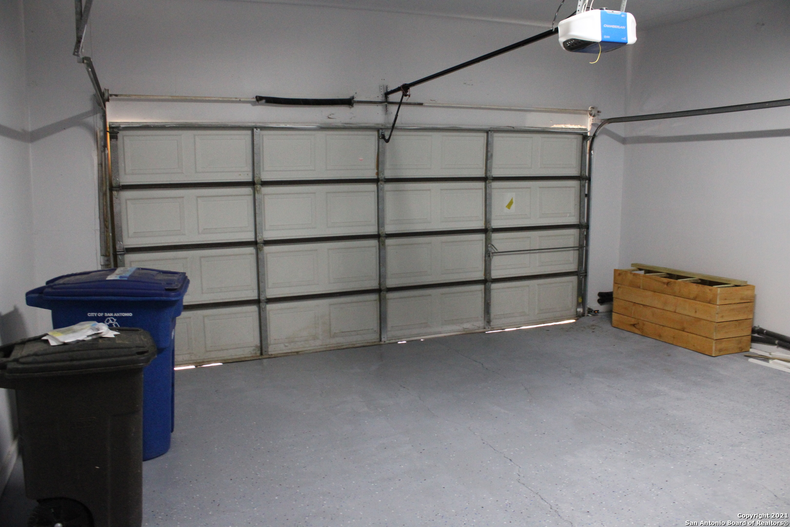 main property photo 29