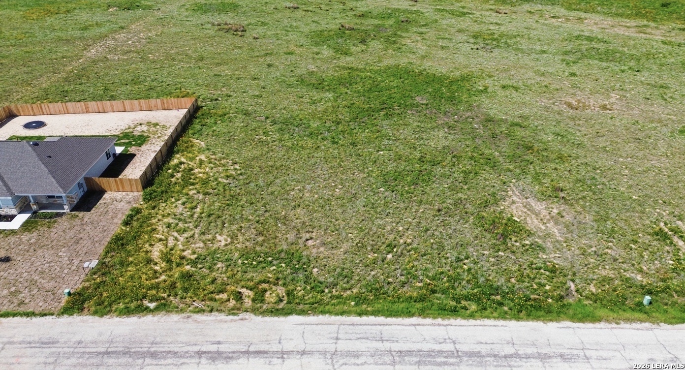 main property photo 6