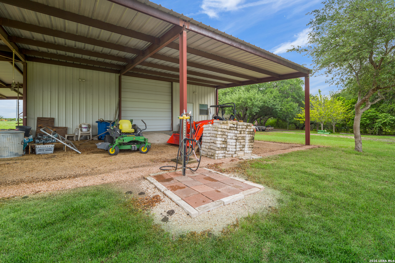 main property photo 20