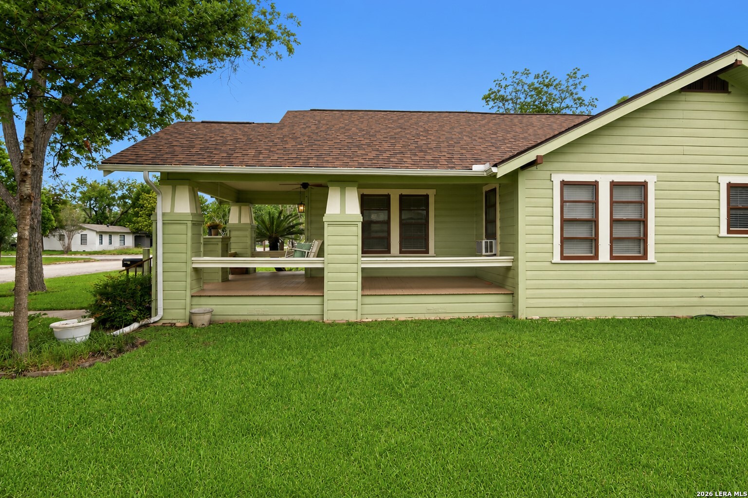 main property photo 31