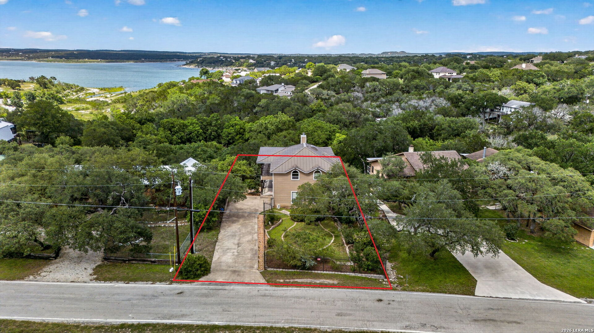 main property photo 41