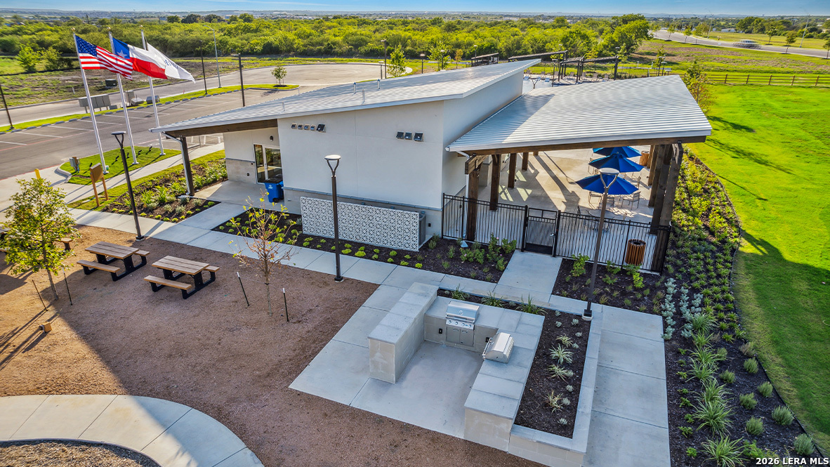 main property photo 45