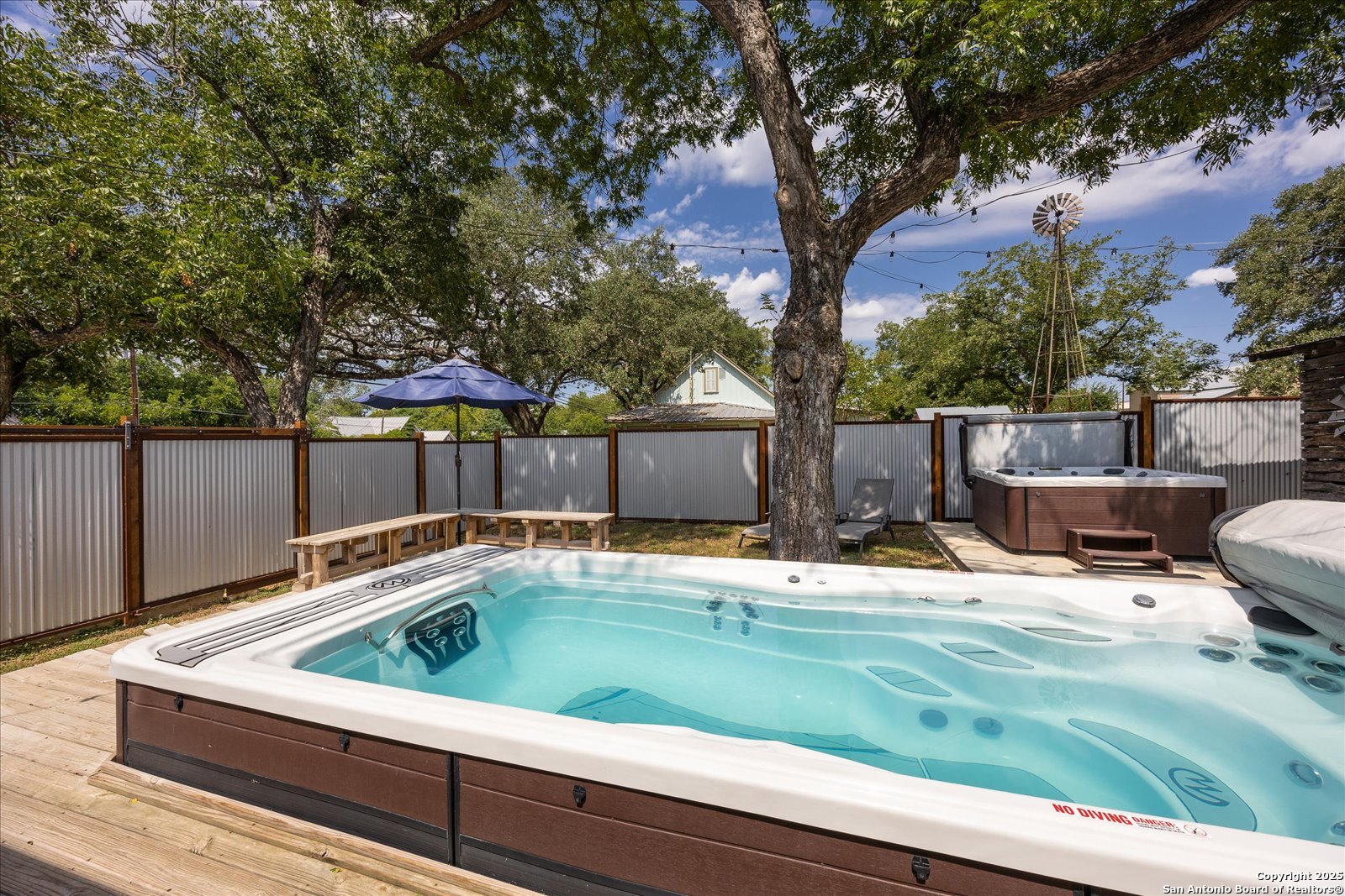 main property photo 38