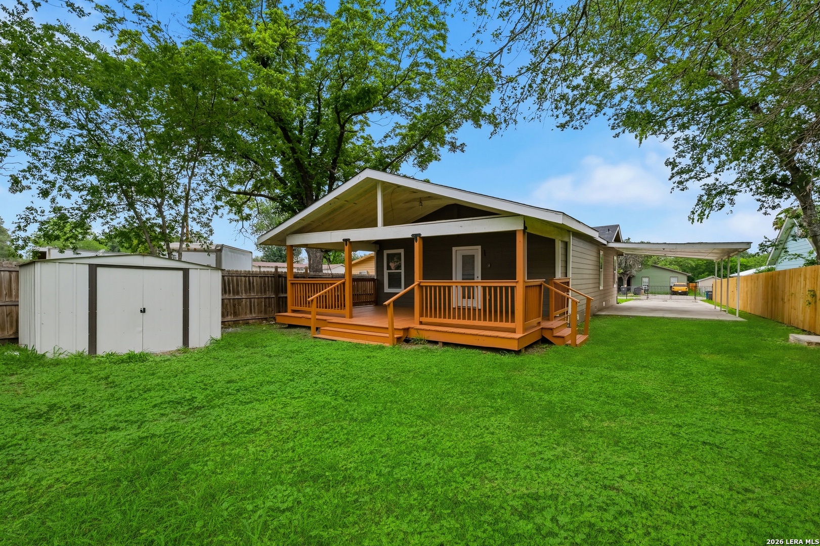 main property photo 16