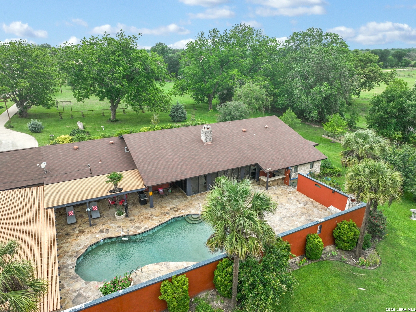 main property photo 44
