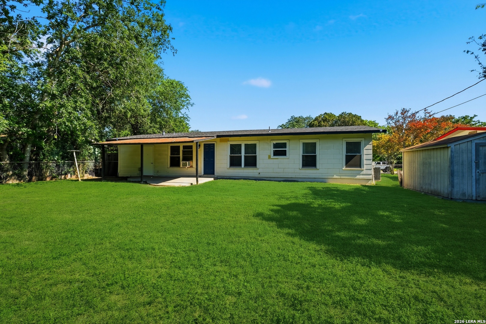 main property photo 28