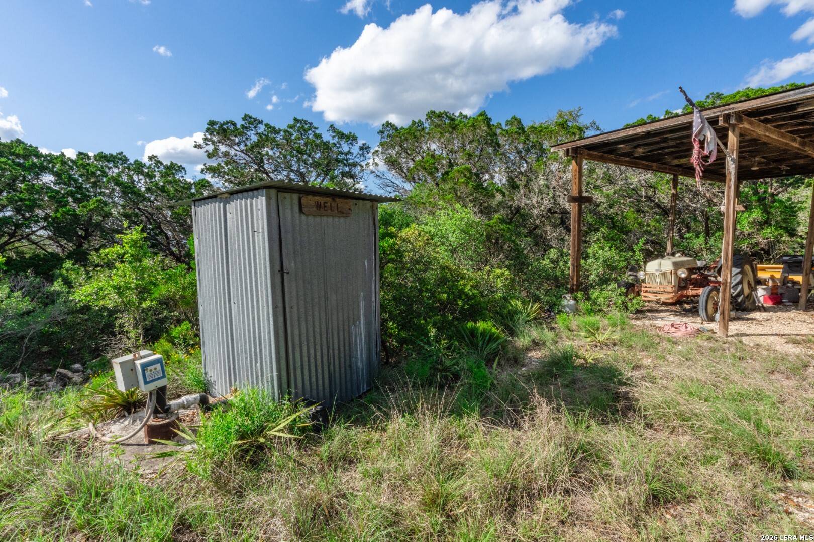 main property photo 27