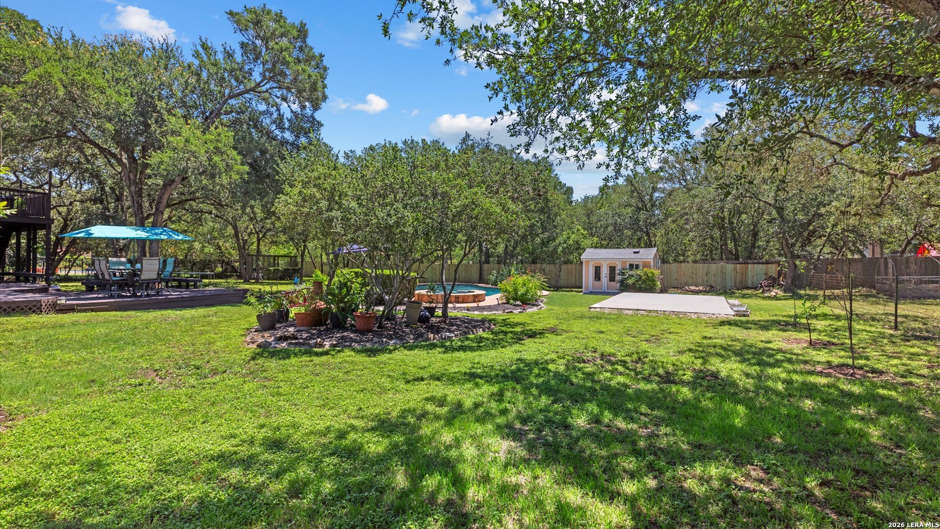 main property photo 40