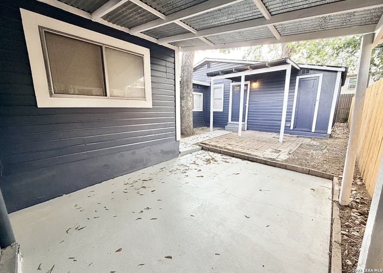 main property photo 22