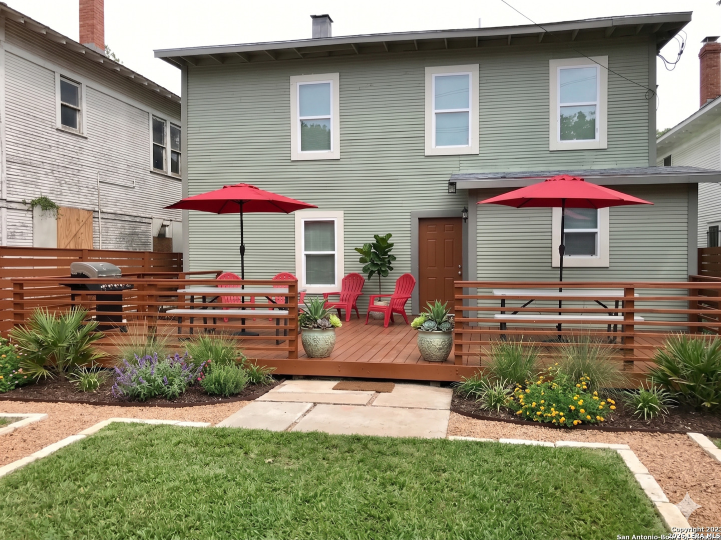 main property photo 13