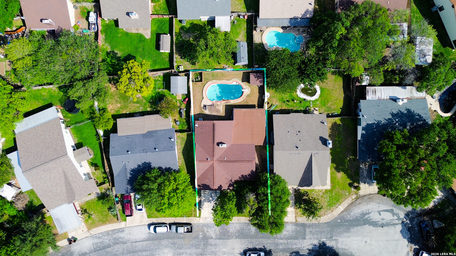 main property photo 25