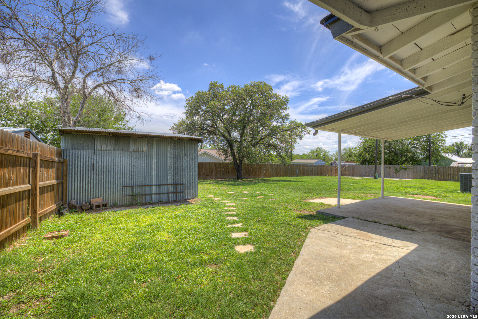 main property photo 30