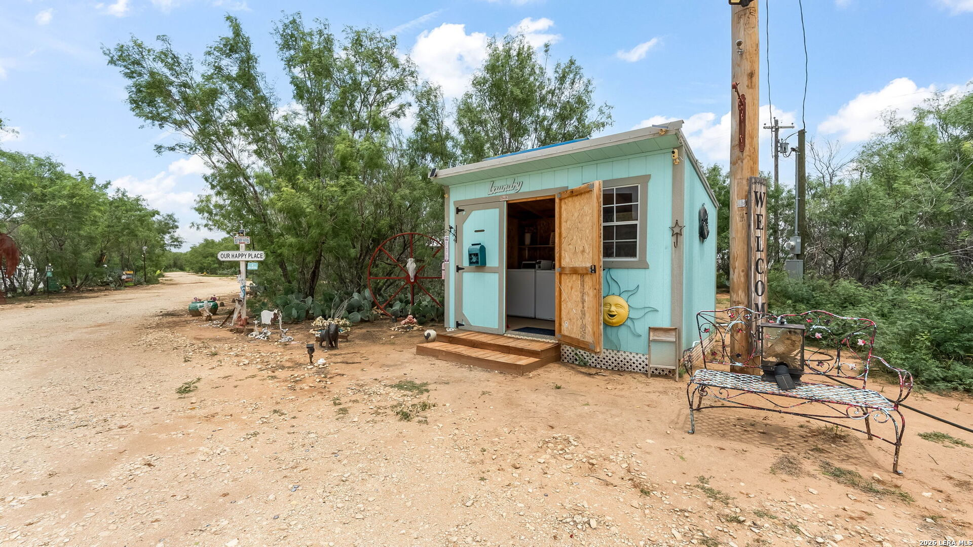 main property photo 10