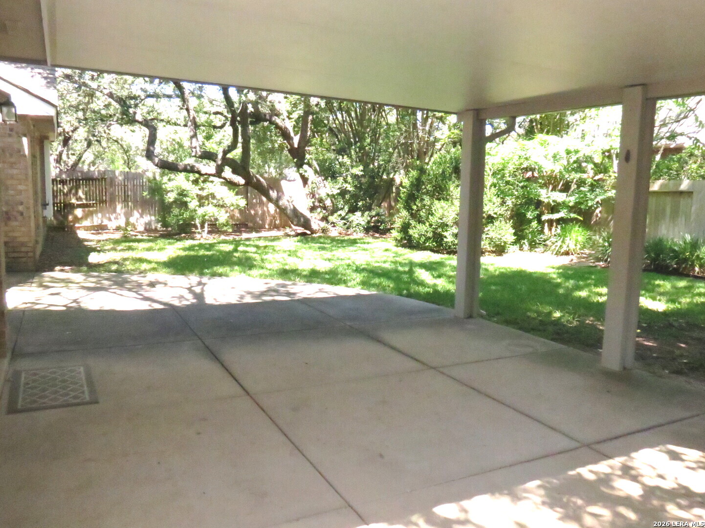 main property photo 27