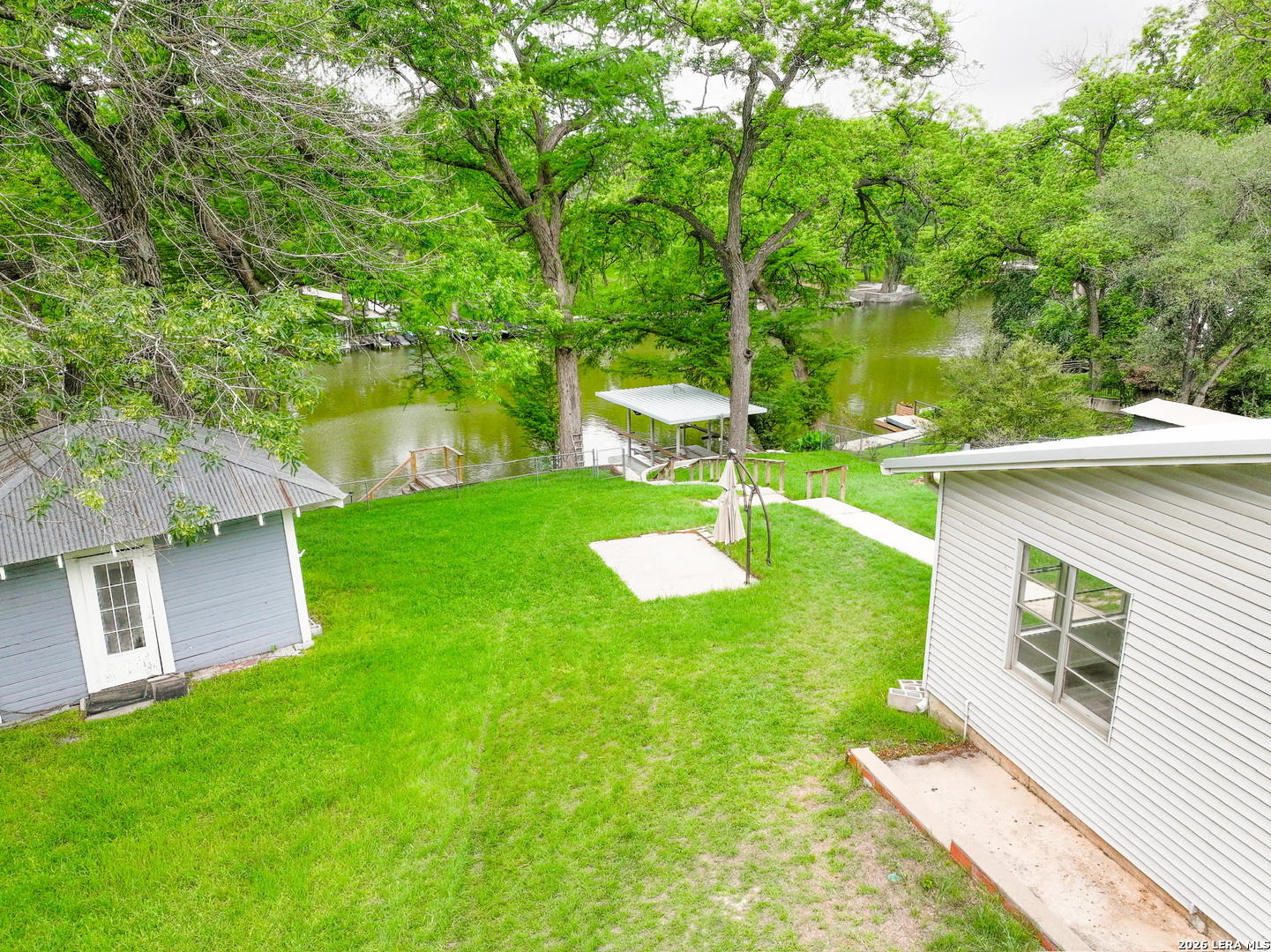 main property photo 20